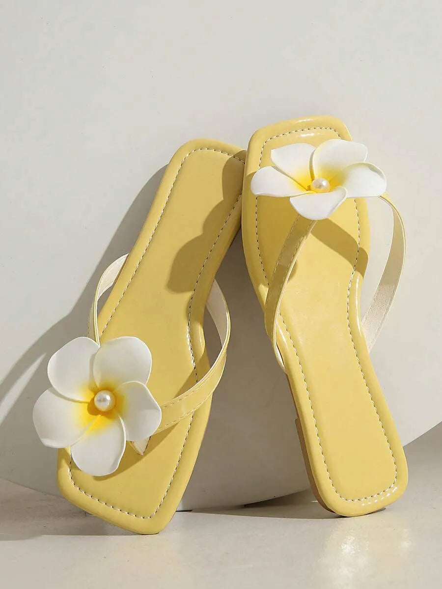 2026 Women's Frangipani Thong Sandals, Square-Toe Flat Sandals, Summer Beach Vacation Shoes